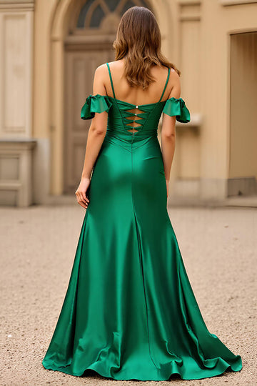 Robe de bal longue en satin vert foncé à épaule froide avec fente